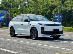 Li Auto L6 Pro - ფოტო 2