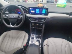 Ford Escape EcoBoost 245 FWD Prestige Edition - ფოტო 12