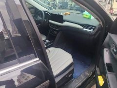 Ford Escape EcoBoost 245 FWD Prestige Edition - ფოტო 8