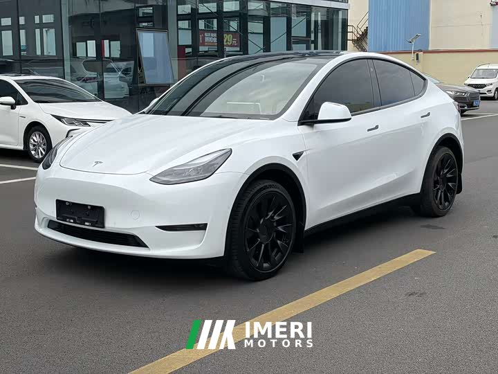 Tesla Model Y Facelift Long Range All-Wheel Drive