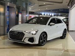Audi A3 Sportback 35 TFSI Fashion Sport - ფოტო 1