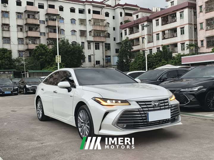 Toyota Avalon Hybrid 2.0L Luxury - ავტომობილი ჩინეთიდან