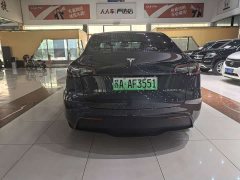 Tesla Model Y Rear-Wheel Drive - ფოტო 5