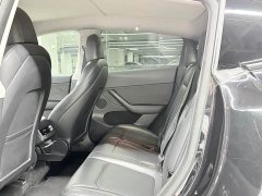 Tesla Model Y Standard Range RWD - ფოტო 6