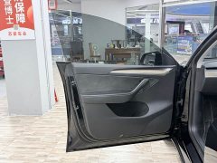 Tesla Model Y Standard Range RWD - ფოტო 7