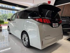Toyota Alphard Hybrid 2.5L Premium Edition - ფოტო 3
