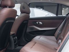 BMW 3 Series 320Li M Sport Package - ფოტო 13