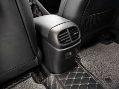 Hyundai Elantra 1.5L CVT Luxury - ფოტო 19
