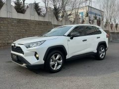 Toyota RAV4 2.0L CVT AWD Fashion Plus Edition - ფოტო 1