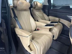 Denza BYD Denza D9 DM-i 1050 Premium - ფოტო 8