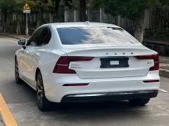 Volvo S60 B4 Smart Luxury Edition - ფოტო 6