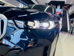 BMW X5 xDrive 30Li M Sport Luxury Night Edition Package - ფოტო 2