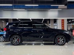 BMW X5 xDrive 30Li M Sport Luxury Night Edition Package - ფოტო 5