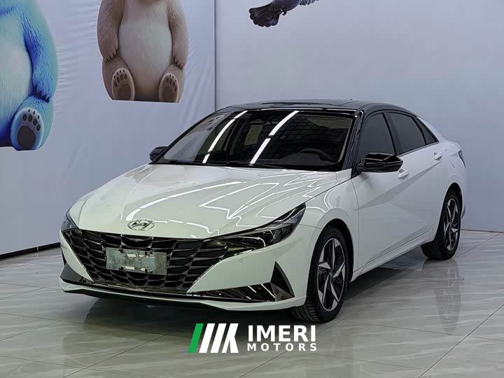 Hyundai Elantra 1.5L CVT Luxury