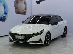 Hyundai Elantra 2022 1.5L CVT Luxury - ფოტო 1