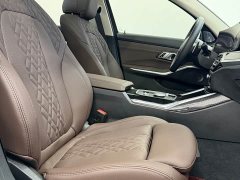 BMW 3 Series 320Li M Sport Package - ფოტო 10