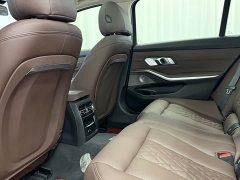 BMW 3 Series 320Li M Sport Package - ფოტო 11