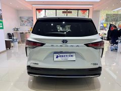 Toyota Sienna 2021 2.5L Hybrid Platinum Edition - ფოტო 5
