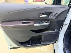 Toyota Sienna 2021 2.5L Hybrid Platinum Edition - ფოტო 7