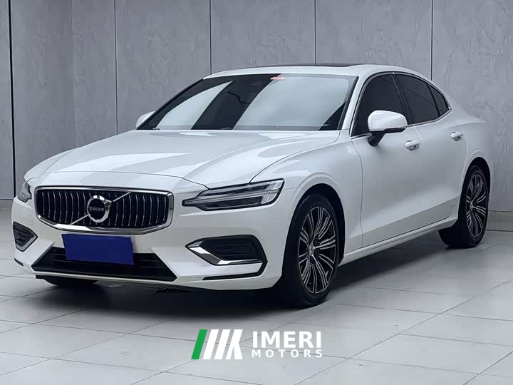 Volvo S60 B4 Intelligent Remote Luxury Edition - ავტომობილი ჩინეთიდან