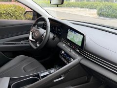 Hyundai Elantra 2023 1.5L CVT Luxury - ფოტო 9