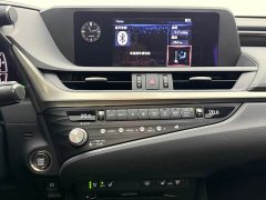 Lexus ES 200 Luxury Edition - ფოტო 12
