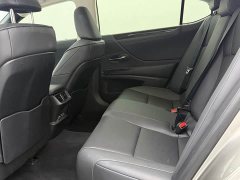 Lexus ES 200 Luxury Edition - ფოტო 9
