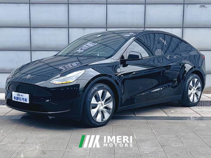Tesla Model Y Rear-Wheel Drive