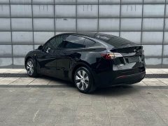 Tesla Model Y Rear-Wheel Drive - ფოტო 11