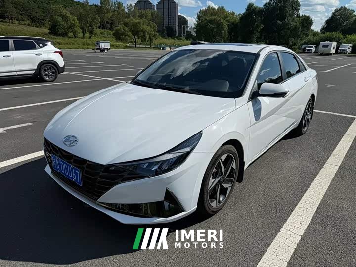 Hyundai Elantra 1.5L CVT Luxury