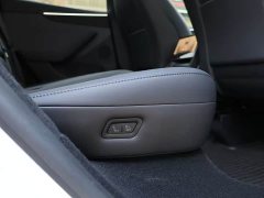Tesla Model Y 2025 Rear-Wheel Drive Launch Edition - ფოტო 10