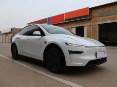 Tesla Model Y 2025 Rear-Wheel Drive Launch Edition - ფოტო 3