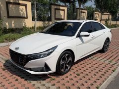 Hyundai Elantra 1.5L CVT Luxury - ფოტო 1