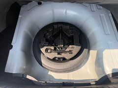Hyundai Elantra 1.5L CVT Luxury - ფოტო 20