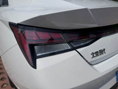 Hyundai Elantra 1.5L CVT Luxury - ფოტო 8