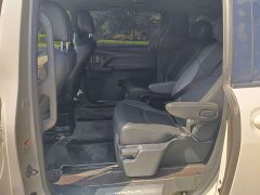 Toyota Sienna 2023 2.5L Hybrid Premium Edition - ფოტო 10