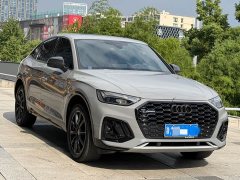 Audi Q5L Sportback 40 TFSI Fashion Edition - ფოტო 3
