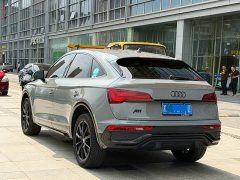 Audi Q5L Sportback 40 TFSI Fashion Edition - ფოტო 4
