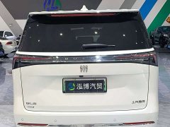 Buick GL8 New Energy Lusang Respect Edition - ფოტო 11