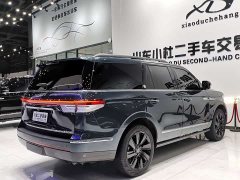Lincoln Navigator 3.5T Edition - ფოტო 14
