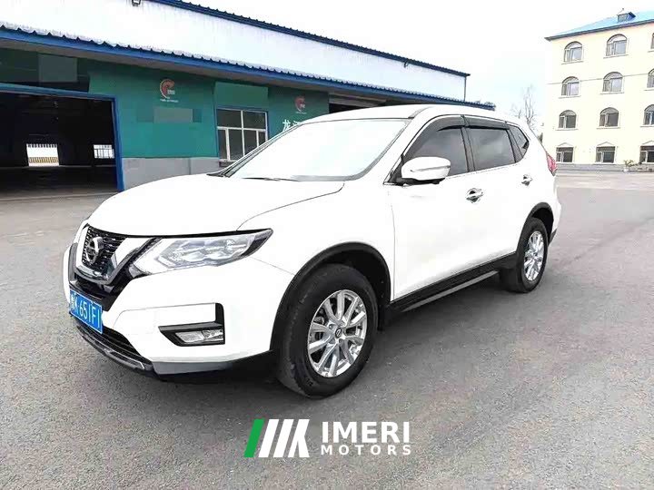 Nissan Qashqai 2.0L FWD Smart Connect Premium Edition