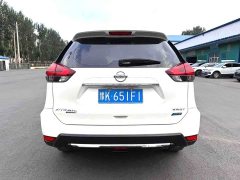 Nissan Qashqai 2.0L FWD Smart Connect Premium Edition - ფოტო 9