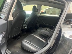 Tesla Model Y Rear-Wheel Drive - ფოტო 4