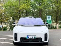 Li Auto i8 Standard Edition - ფოტო 1