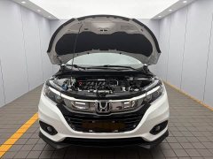 Honda Vezel 2020 1.5L CVT Pioneer Edition - ფოტო 15