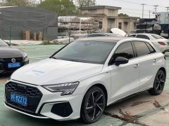 Audi A3 2023 Sportback 35 TFSI Fashion Sport - ფოტო 1