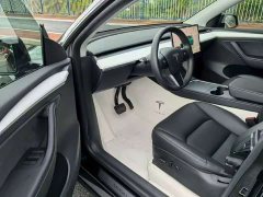 Tesla Model Y Rear-Wheel Drive - ფოტო 5