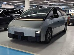 Li Auto Li Xiang MEGA Ultra - ფოტო 3