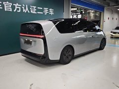 Li Auto Li Xiang MEGA Ultra - ფოტო 4
