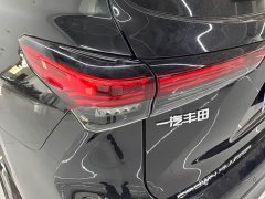 Toyota Crown Venza 2024 2.5L HEV AWD Premium - ფოტო 11